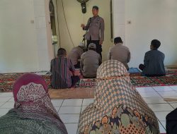 Melalui Program Polsan, Satbinmas Polres Bone Datangi Mesjid Tempat Wisata Tanjung Pallette