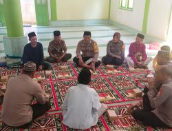 Pererat Selaturahmi, Wakapolsek Barebbo Bersama Anggota  Tatap Muka dengan Tokoh Agama