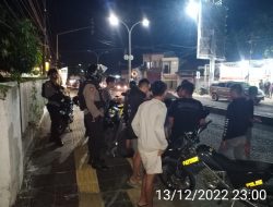 Mendapati Pemuda Sedang Berkumpul di Pinggir Jalan, Unit Turjawali Berikan Himbauan Kamtibmas