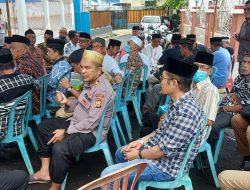 Peduli Sesama, Kasat Binmas Polres Bone Sambangi Rumah Warga yang Berduka