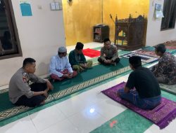 Perkuat Sinergitas, Kanit Binmas Polsek Sibulue Silaturahmi dengan Pengurus Masjid