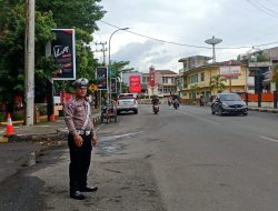 Tekan Angka Kecelakan Lalulintas ,Unit Lantas Polsek Tanete Riattang Rutin Lakukan Pengaturan Lalin