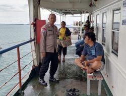 Himbau Kamtibmas kepada Pengguna Jasa, Ini yang Dilakukan Personil Polsek Pelabuhan Bajoe