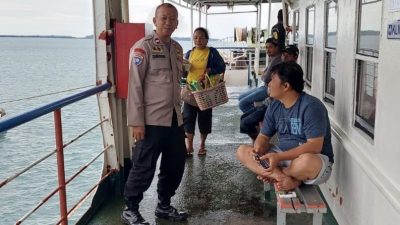 Himbau Kamtibmas kepada Pengguna Jasa, Ini yang Dilakukan Personil Polsek Pelabuhan Bajoe