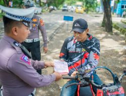 Hari Ke 13 Ops Keselamatan, Satlantas Polres Bone Bagi Brosur Hingga Beri Surat Teguran