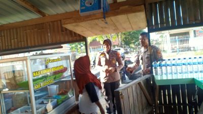 Sambangi Pemilik Warung, Ini yang Disampaikan Personel Polsek Pelabuhan