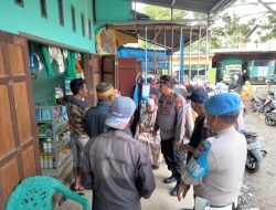 tuk Beri Rasa Aman, Kapolsek Barebbo dan Personel Lakukan Patroli Sambang ke Pasar