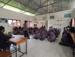 Hadiri Kegiatan LDK, Wakapolsek Dua Boccoe Himbau Pelajar untuk Disiplin Lalu Lintas