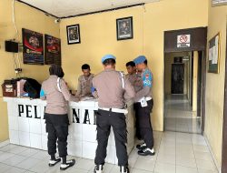 Laksanakan Pemeriksaan Kelengkapan Personel, Propam Polres Bone Berkunjung ke Polsek Cina