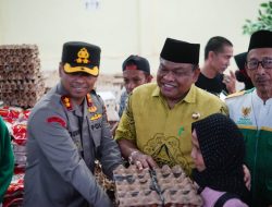 Kapolres Bone Hadiri Penyaluran BAZNAS Peduli Berbagi Paket Ramdhan Bahagia Untuk pahlawan Kebersihan dan Disabilitas