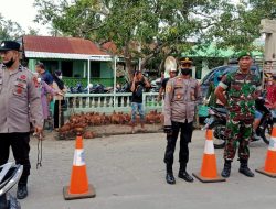 Sinergitas TNI-POLRI Dalam Melakukan Pengamanan Dan Pengaturan Arus Lalin Di Depan Pasar Pompanua