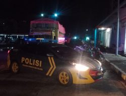 Antisipasi Balap Liar di Sepanjang Jembatan Pelabuhan Bajoe Saat Malam Hari, Personel Polsek Lakukan Patroli