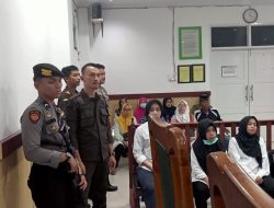 Personel Sat Samapta Berikan Rasa Aman Kegiatan Sidang di Pengadilan Negeri Watampone