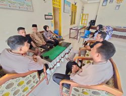 Jumat Curhat Bersama Kepala Desa dan Staf Desa, Kapolsek Ajak Bersama-Sama Jaga Situasi Kamtibmas