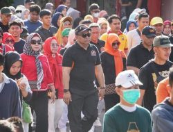 Lepas Ribuan Peserta Jalan Santai HJB Ke -693 Bupati Ini Bentuk Kecintaan Kita