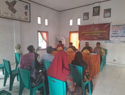 Bhabinkamtibmas Hadiri Rapat Pleno Terbuka Rekapitulasi Daftar Pemilih Sementara Hasil Perbaikan (DPSHP)