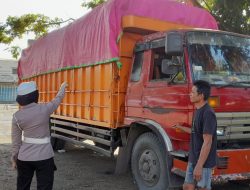 Kanit Kamsel Polres Bone Sosialisasi Penertiban Kendaraan ODOL Kepada Supir Truk