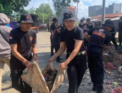 Ada Apa?? Brimob Bone Geruduk Pasar Sentral Palakka
