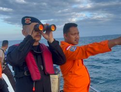 Komandan Brimob Bone Pimpin Misi SAR,Cari Nelayan di Duga Tenggelam di Lautan