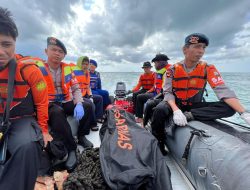 Dua Hari Pencarian,Tim SAR gabungan Berhasil Temukan Jasad Korban Tenggelam di Perairan Bajoe