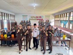 Cegah Seks Bebas di Kalangan Remaja Dan Cyberbullying Kejaksaan negeri Bone Masuk Sekolah