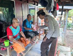 Jaga Kondusifitas, Bhabinkamtobmas Polsek Salomekko Lakukan Sambang