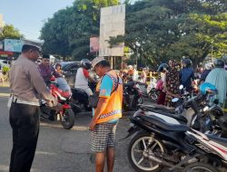 Cegah Kesemrawutan, Polantas Bone Berikan Himbauan Tukang Parkir