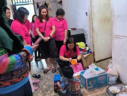 Peduli Sesama Wanita Theravada Indonesia Salurkan Bantuan Untuk Yatim Empat Bersaudara