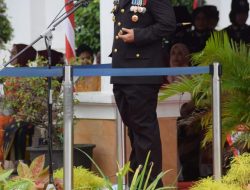 Pimpin Upacara HUT Bhyangkara ke-77 Kapolres Bone Berikan Reward 32 Personil Berprestasi