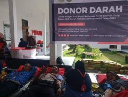 Personel Samapta Polres Bone Ikuti Aksi Donor Darah Dalam Rangka Hari Bakti Adhyaksa ke 63