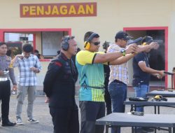 Kapolres dan Dandim 1407/Bone  Adu Tembak di Lapangan Tembak Mako Brimob Bone