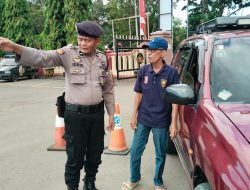 Piket Mako Polres Bone Berikan Pelayanan Prima kepada Masyarakat