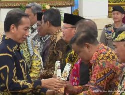 Berhasil Masuk 10 Besar Tingkat Nasional Tekan Laju Inflasi Bupati Bone Terima Penghargaan Dari Presiden Jokowi