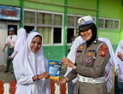 OPS Zebra, Polwan polwan Cantik Satlantas Polres Bone Sosialisasi Tertib Lalulintas ke pelajar  MAN 2
