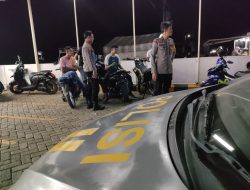 Upaya Harkamtibmas, Polsek Kahu Polres Bone Rutin Lakukan Patroli