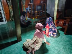 Bentuk Kepedulian, Aiptu Suhati Jenguk Warganya yang Sakit
