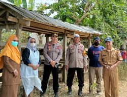 Kapolsek Bengo Polres Bone Pantau Pelaksanaan Vaksinasi PMK Bersama Bhabinkamtibmas