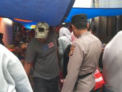 Cegah Tindak Kejahatan, Kanit Sabhara Polsek Lamuru Lakukan Pengamanan Pasar