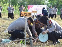 HUT Humas Polri Ke – 72 Polres Bone Tanam 900 Bibit Pohon Mahoni