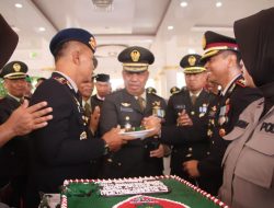 Bersama Kapolres Bone, Danyon Ichsan “Serbu” Syukuran HUT TNI ke  78 di Lapangan Merdeka