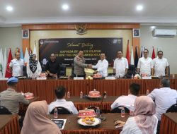 Kapolda Sulsel Berkunjung Ke KPU Sulsel dan  Cek Gudang Surat Suara KPU di KIMA
