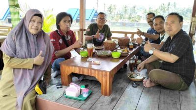 Mau Nikmati Beragam Kuliner Buruan kunjungi Warung Lawota Soppeng
