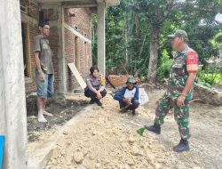 Sinergitas Bhabinkamtibmas Bersama Babinsa Ajak Warganya Jaga Kamtibmas Jelang Pemilu Serentak 2024