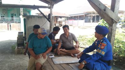 Kasubnit Binmas Air Satpolairud Polres Bone Tingkatkan Giat Sambang, Sampaikan Himbauan Kamtibmas Perairan