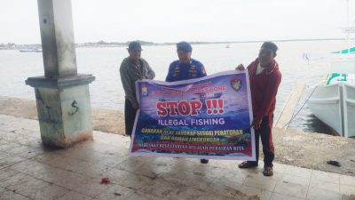 Kunjungi Beberapa Nelayan, Satpolairud Polres Bone: Stop Ilegal Fishing
