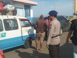Satpolairud Polres Bone Sampaikan Himbauan Kamtibmas Perairan Saat Lakukan Pengamanan
