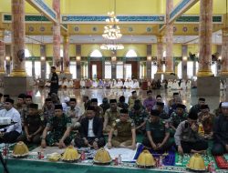 Kapolres Bone Bersama Para Forkopimda dan Instansi Terkait Melaksanakan Dzikir dan Doa Kebangsaan Yang Diadakan Dalam Rangka Pemilu Damai 2024