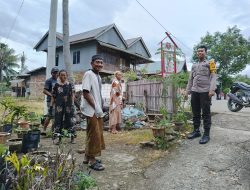 Hari Libur, Bhabinkamtibmas Blusukan Temui Warga dan Sampaikan Ini