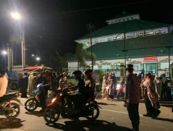 Demi Keamanan, Shalat Isya dan Tarawih di Masjid Raya Watampone Dijaga Polisi
