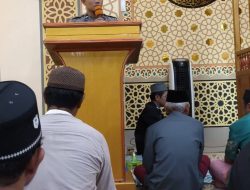 Bhabinkamtibmas Sampaikan Ceramah Tarwih dan Himbauan Kamtibmas di Masjid Al-Amin Tippulue